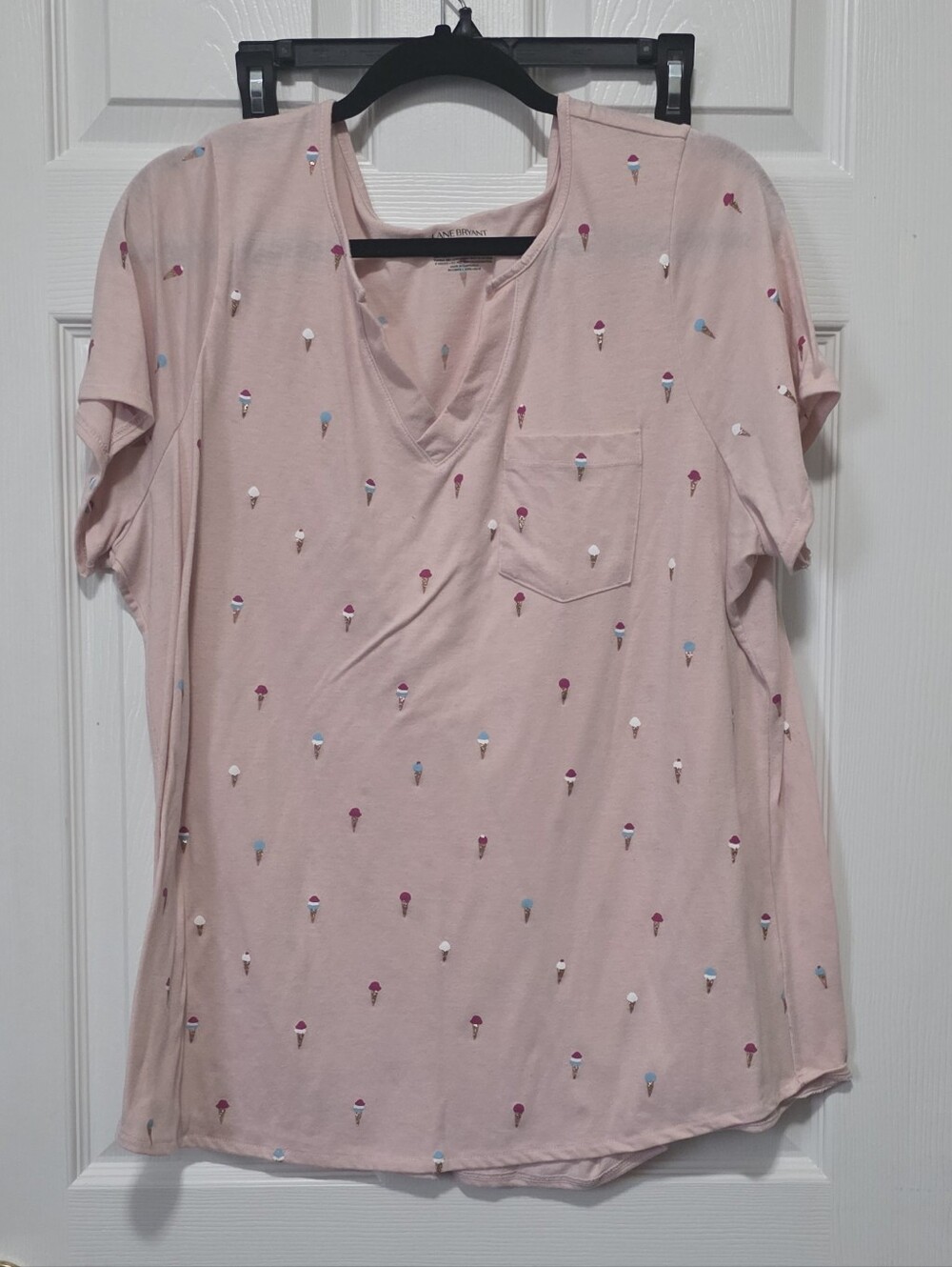Lane Bryant Light Pink Short-Sleeve V-Neck Tee with Ice Cream Print